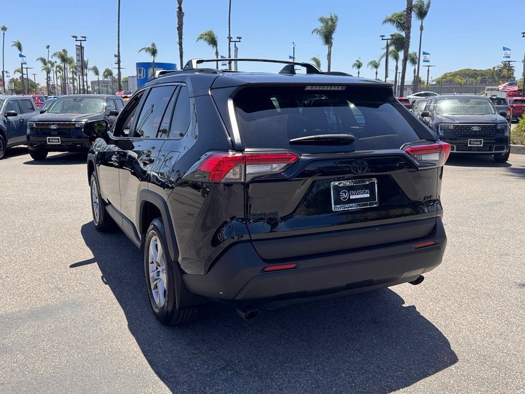 Used 2025 Toyota RAV4 XLE FWD image 10