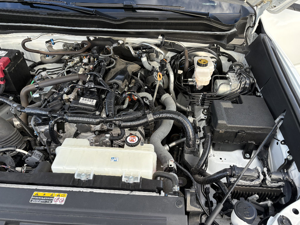 Used 2024 Toyota Tacoma TRD Off-Road AWD/4WD image 41