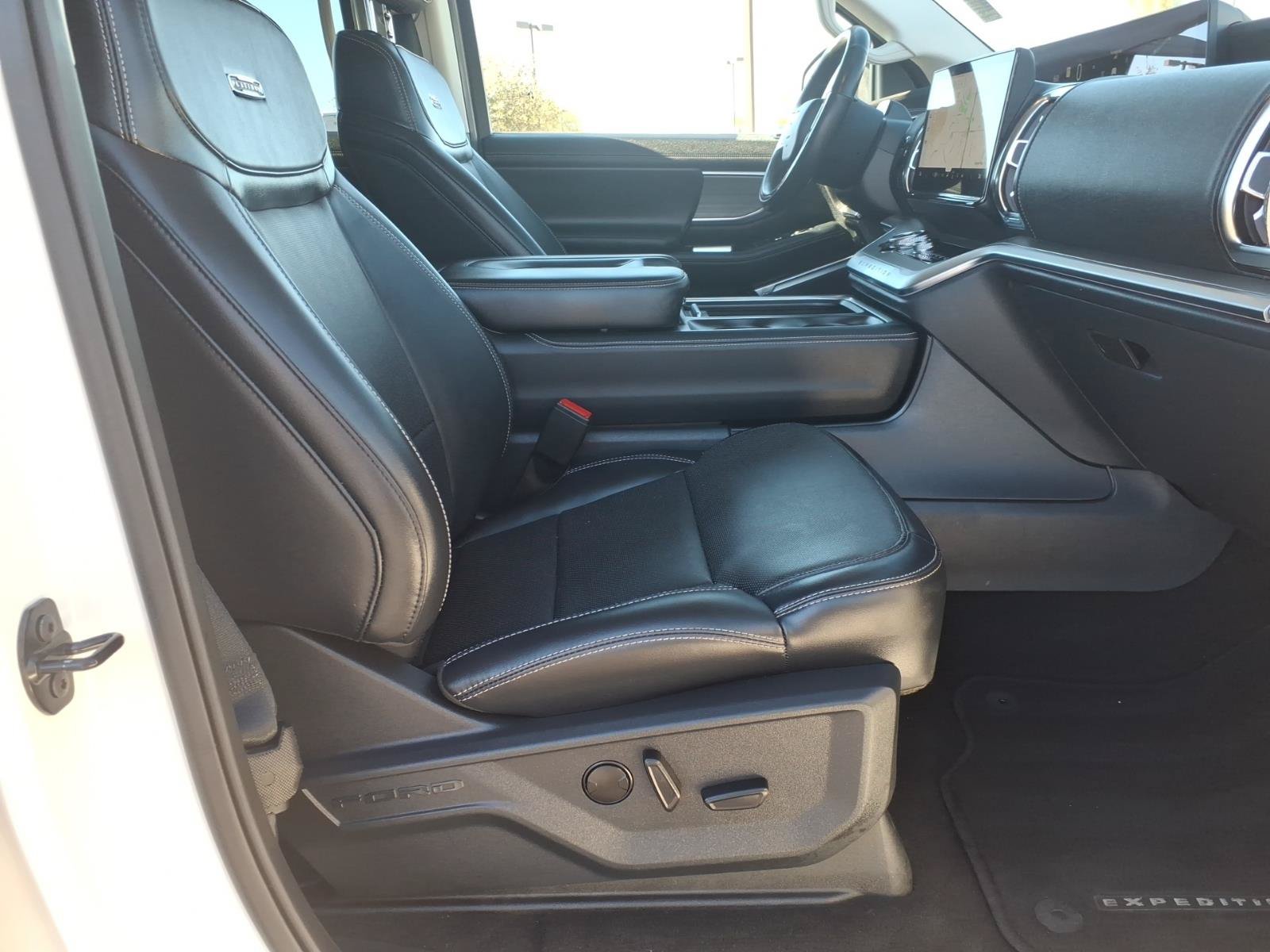 Certified 2025 Ford Expedition Max Platinum AWD/4WD image 10