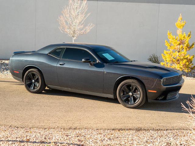 Used 2018 Dodge Challenger SXT image 11