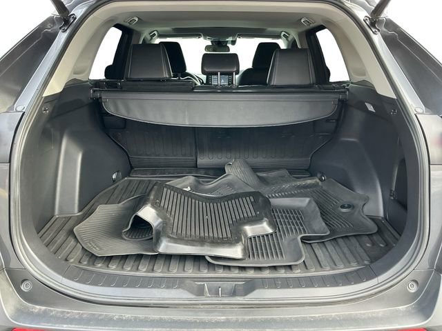 Used 2020 Toyota RAV4 XLE Premium image 19