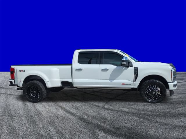 Certified 2025 Ford F350 Platinum w/ Platinum Plus Package AWD/4WD image 3