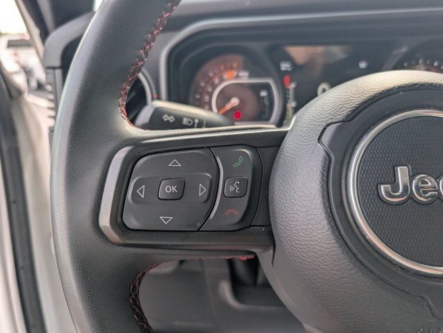 Used 2024 Jeep Wrangler Unlimited Rubicon AWD/4WD image 21