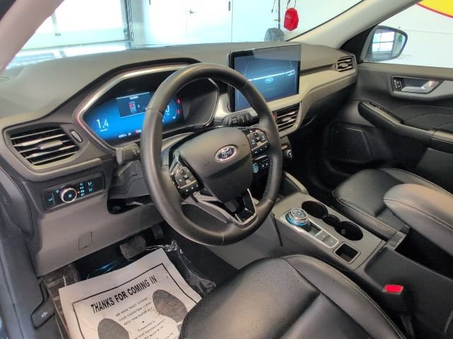 Certified 2024 Ford Escape Platinum AWD/4WD image 10