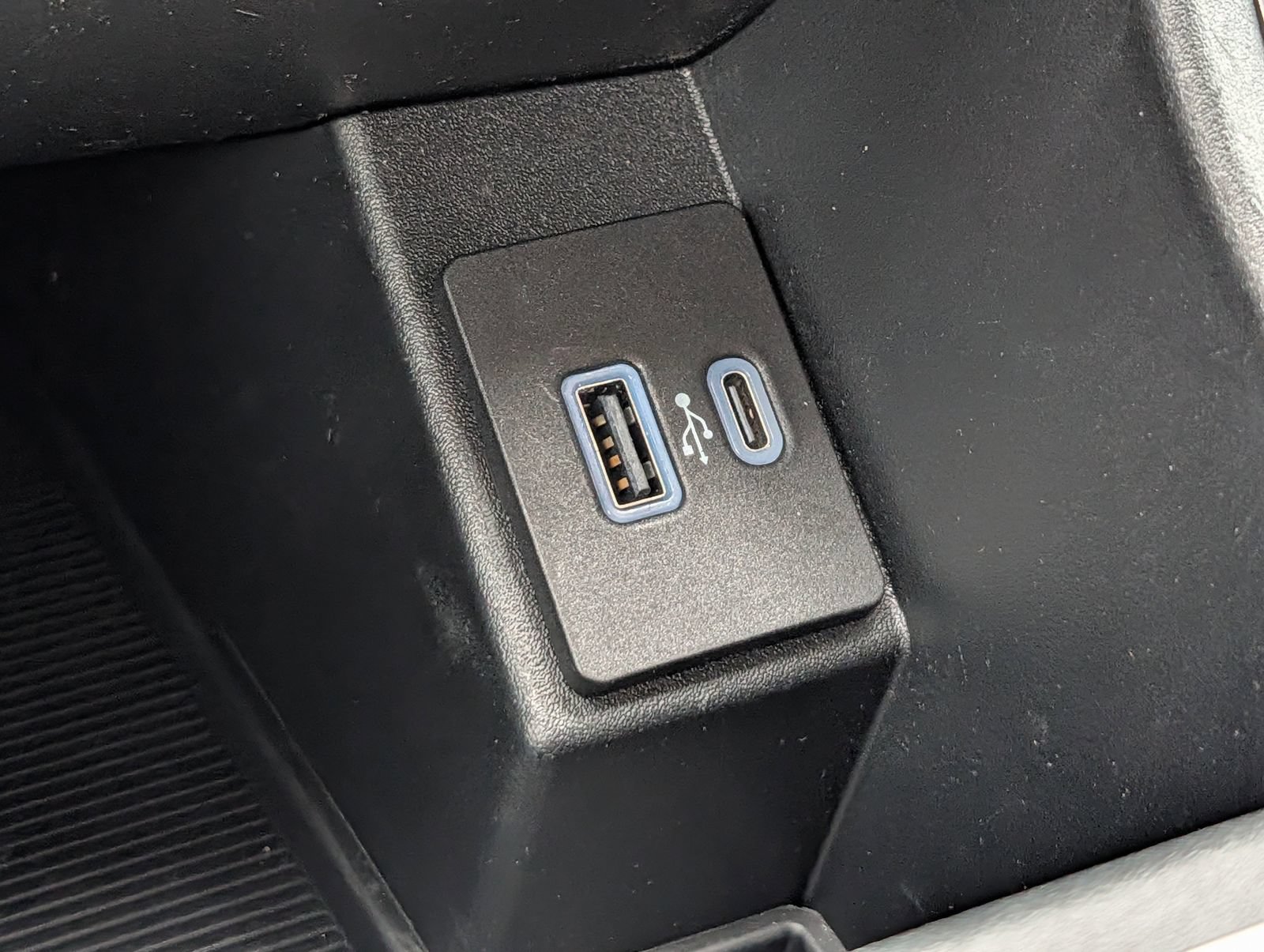 Certified 2022 Ford Edge SE AWD/4WD image 30