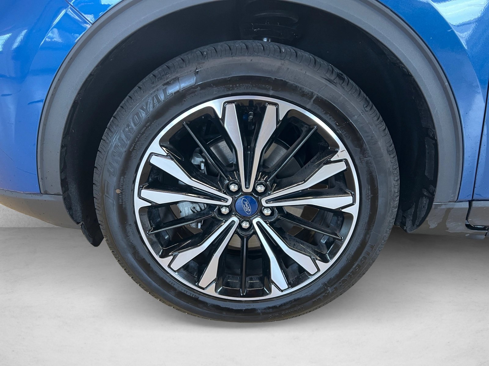 Certified 2022 Ford Escape SE w/ SE Sport Appearance Package AWD/4WD image 9