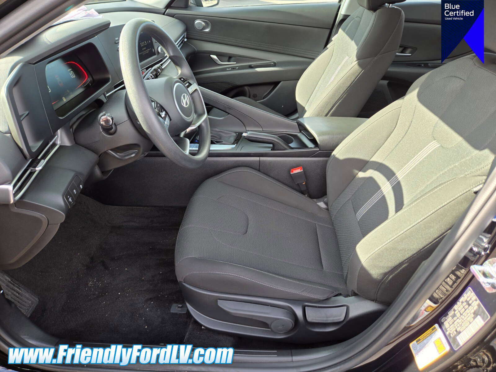 Used 2025 Hyundai Elantra SE image 10