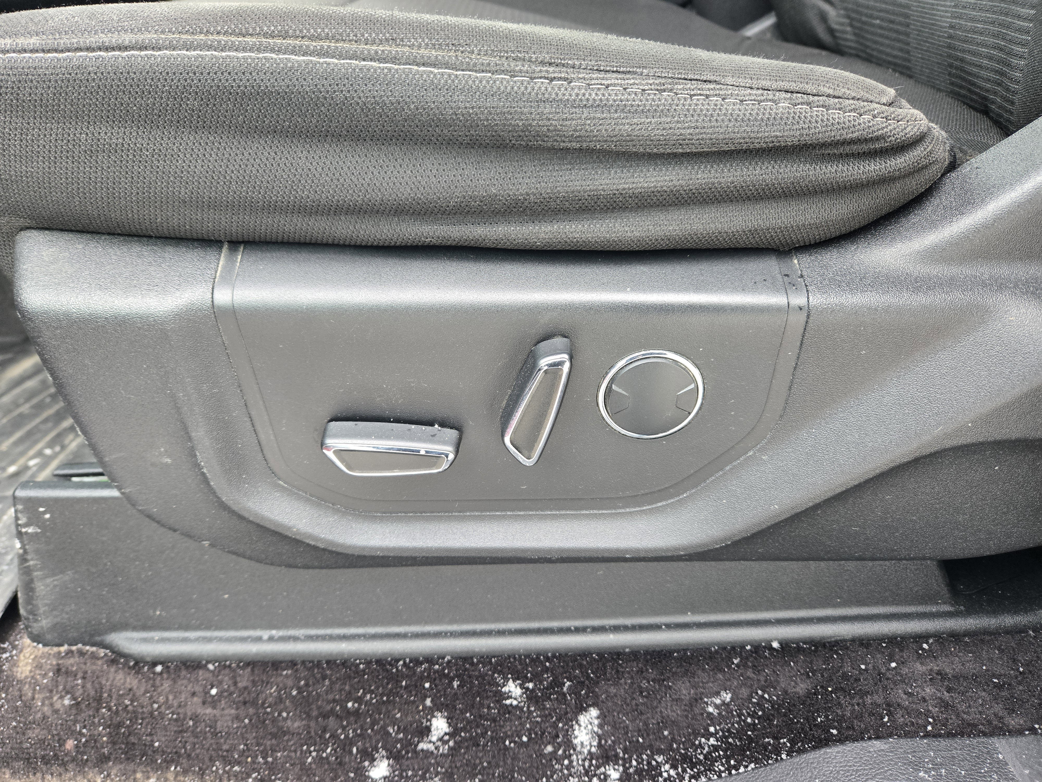 Certified 2017 Ford F150 XLT w/ Equipment Group 302A Luxury image 20