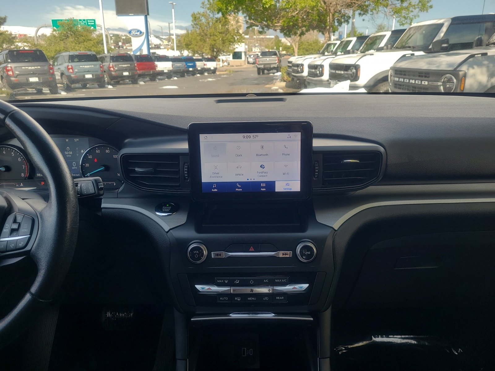 Certified 2020 Ford Explorer XLT AWD/4WD image 12