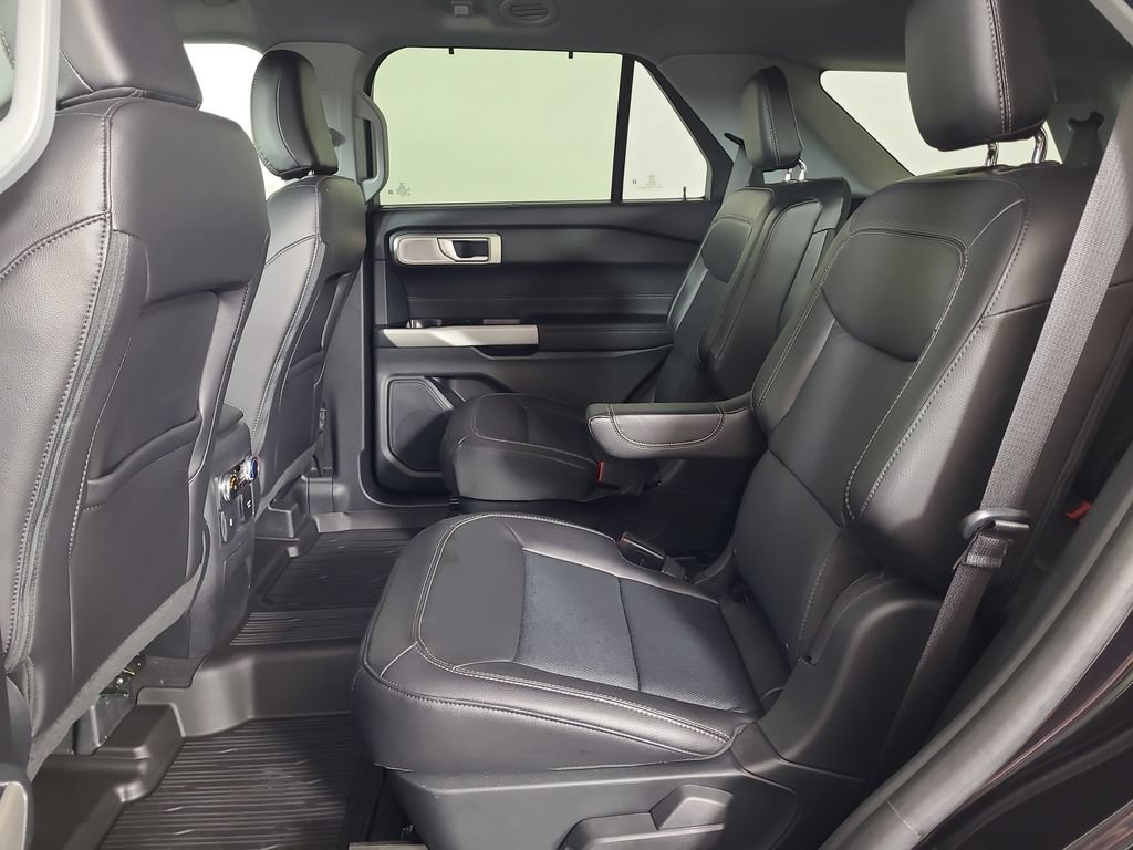 Certified 2023 Ford Explorer Limited w/ Limited Technology Package AWD/4WD image 20