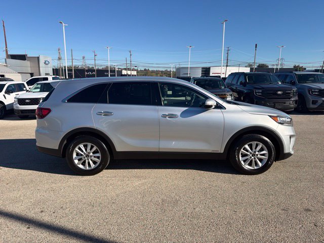 Used 2019 Kia Sorento AWD V6 image 5
