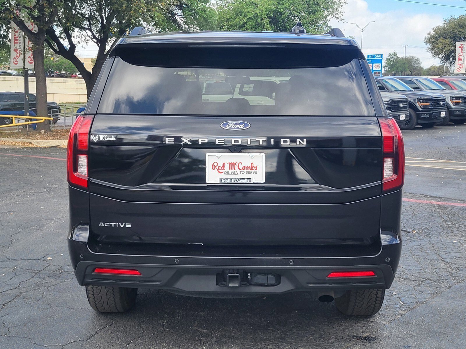 Certified 2025 Ford Expedition Active image 4