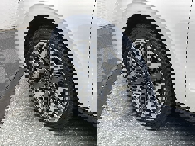 Certified 2025 Ford Expedition Platinum w/ Platinum Ultimate Package image 38