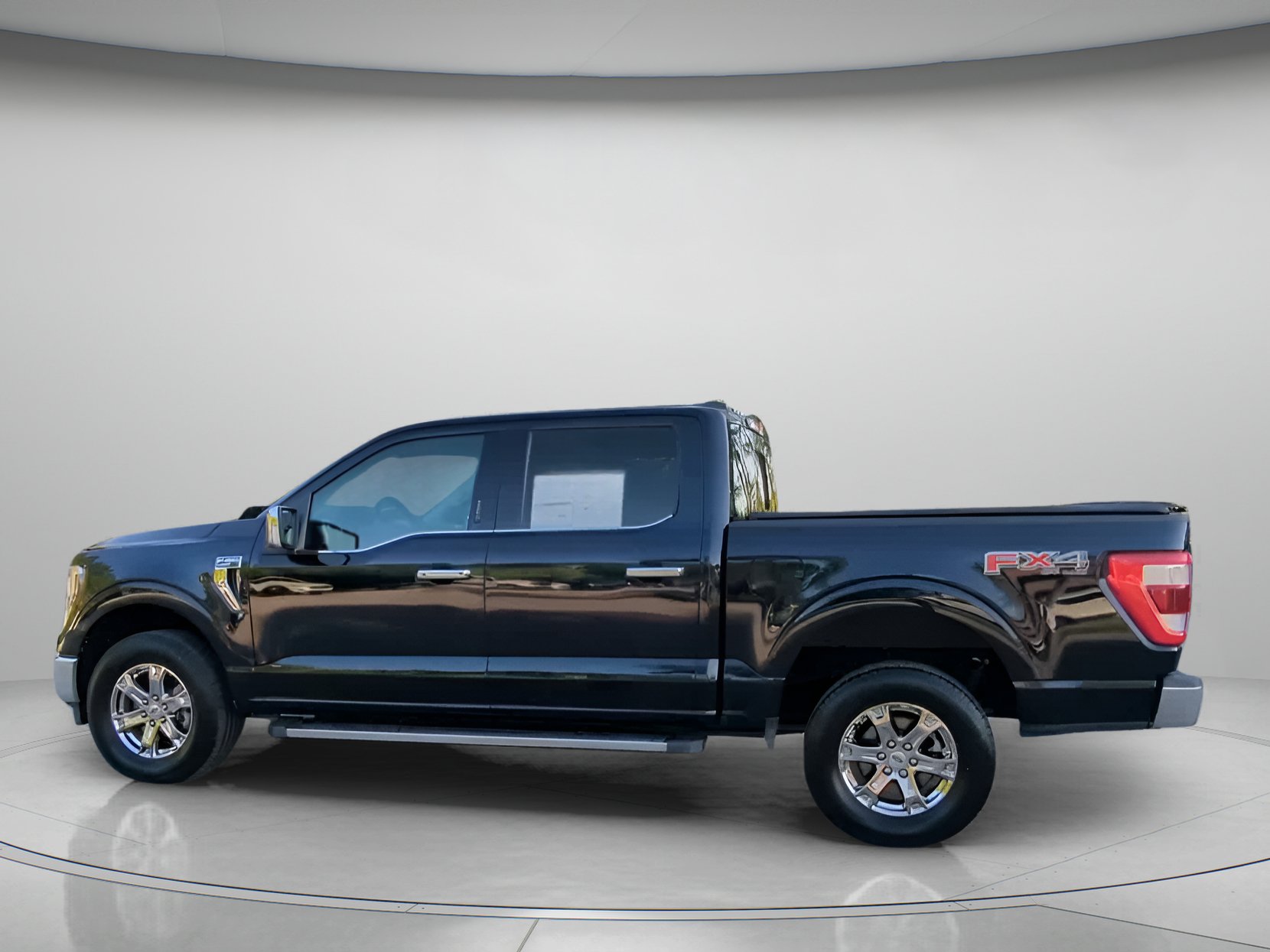 Certified 2021 Ford F150 Lariat w/ Equipment Group 502A High AWD/4WD image 17