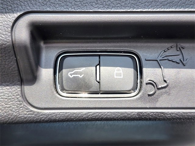 Certified 2022 Ford Explorer Platinum w/ Equipment Group 601A image 36