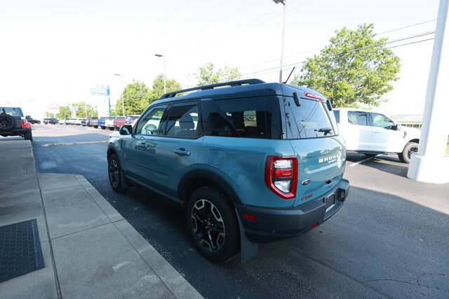 Certified 2023 Ford Bronco Sport Outer Banks w/ Tech Package AWD/4WD image 5