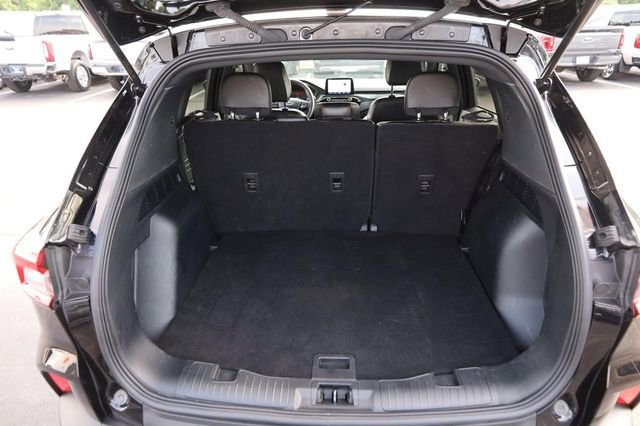 Certified 2025 Ford Escape ST-Line AWD/4WD image 7