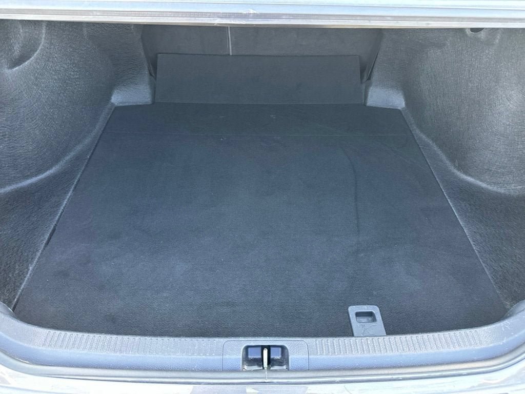 Used 2024 Toyota Camry SE w/ Blackout Package (TMS) FWD image 9