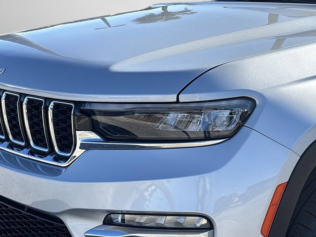 Used 2024 Jeep Grand Cherokee Limited image 12