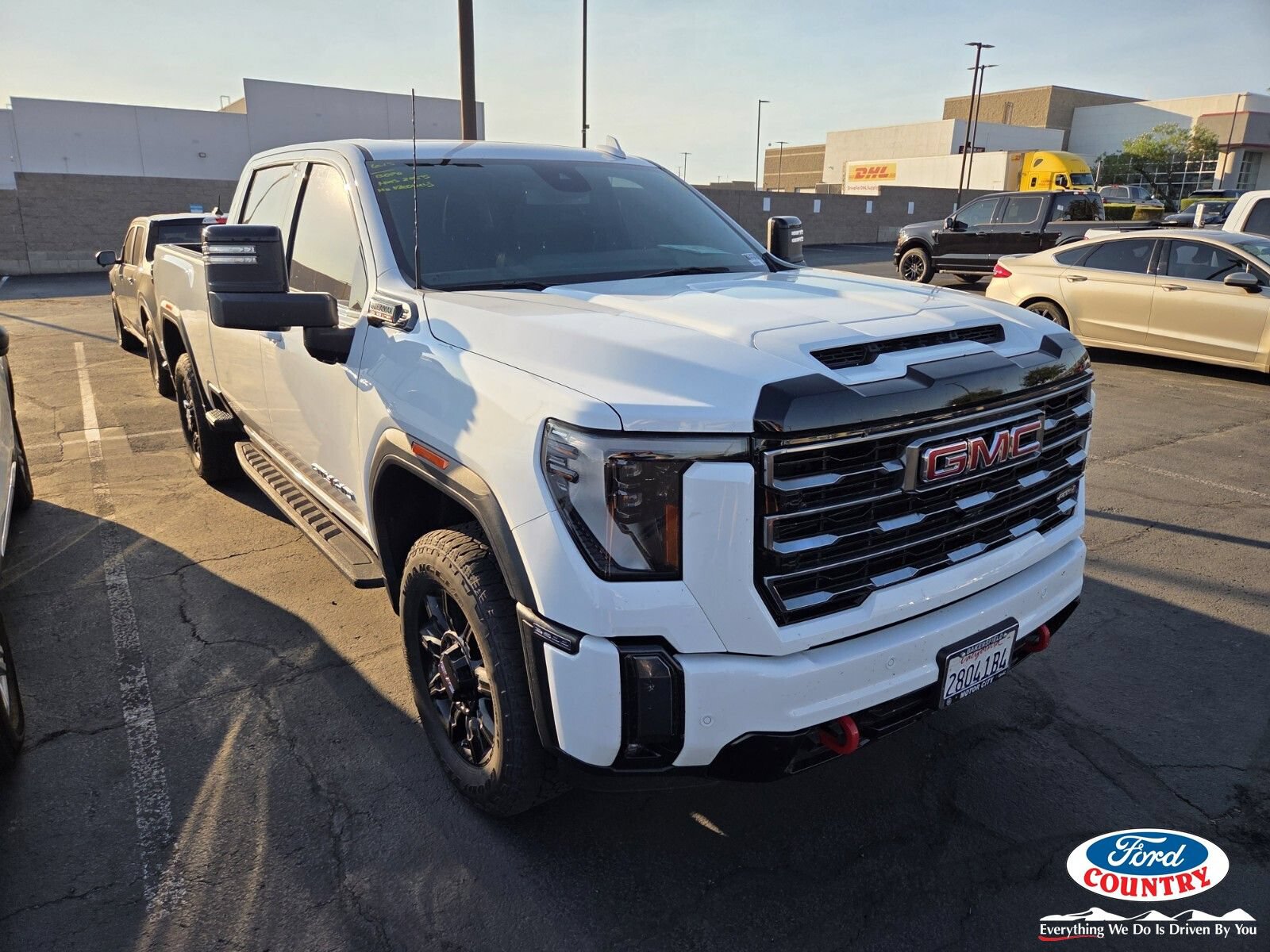Used 2024 GMC Sierra 2500 AT4 w/ AT4 Preferred Package AWD/4WD image 1