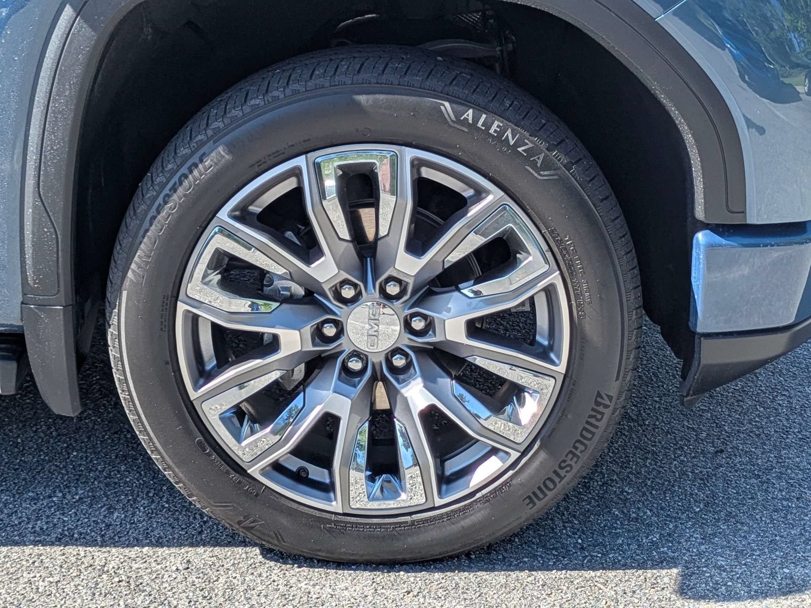 Used 2024 GMC Sierra 1500 Denali AWD/4WD image 5