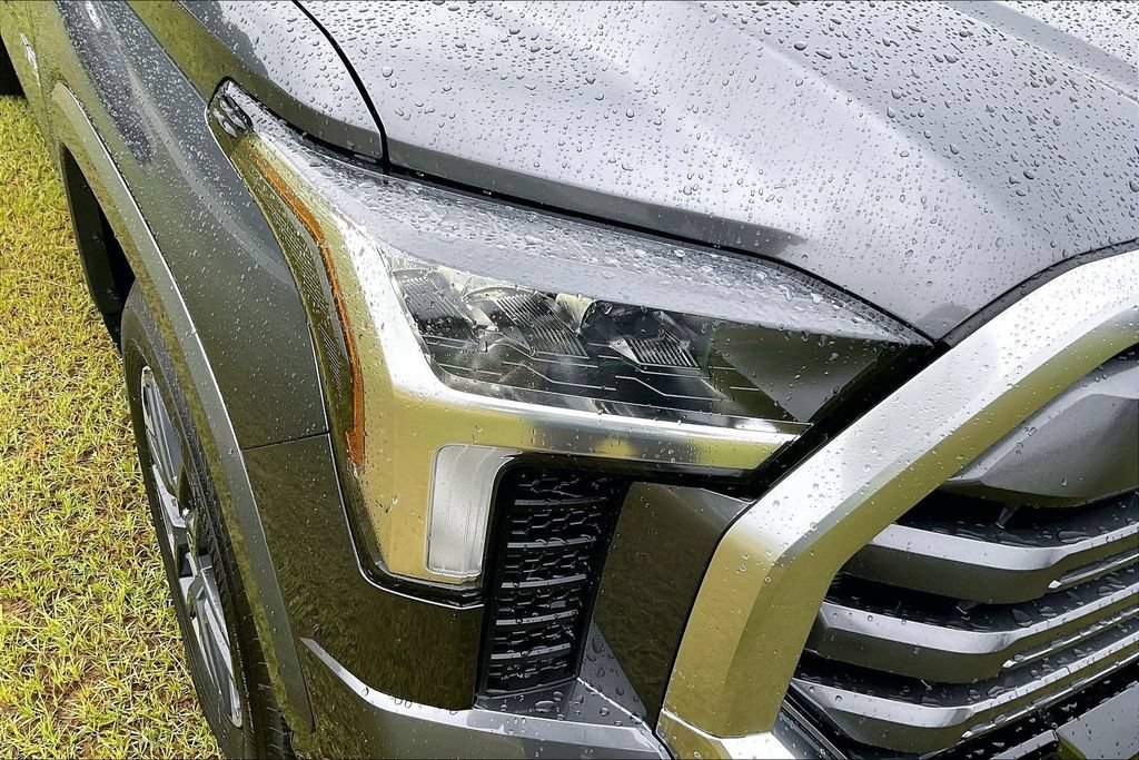 Used 2026 Toyota Tundra Limited AWD/4WD image 30