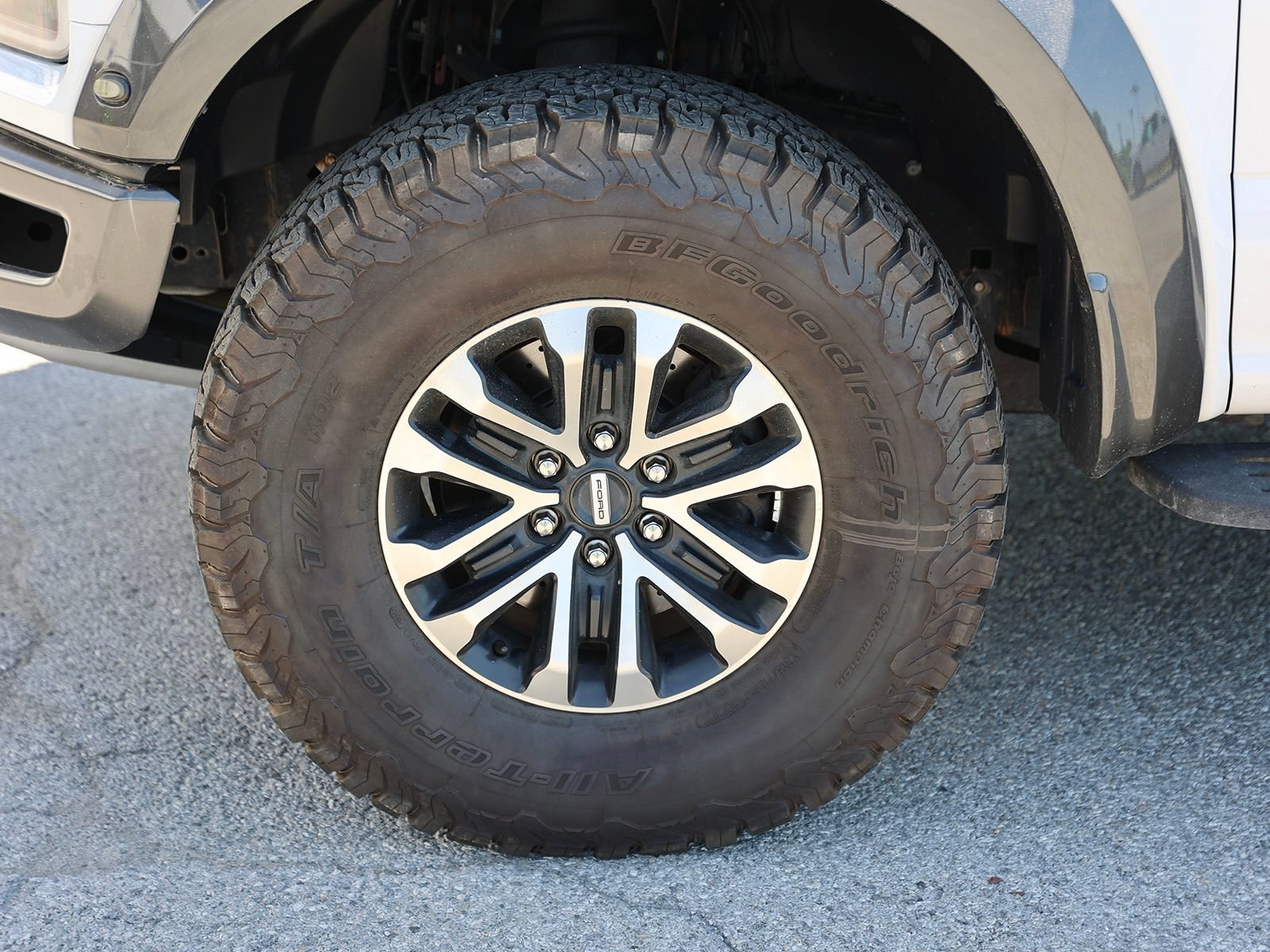 Certified 2020 Ford F150 Raptor w/ Equipment Group 802A Luxury AWD/4WD image 12