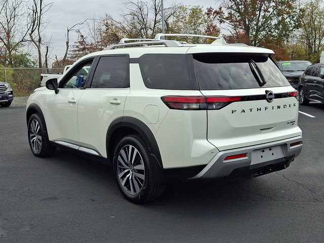 Used 2022 Nissan Pathfinder Platinum w/ Cargo Package image 8