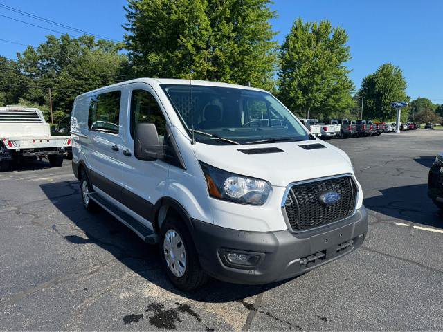 Certified 2025 Ford Transit 250 Low Roof w/ Exterior Upgrade Package RWD image 11