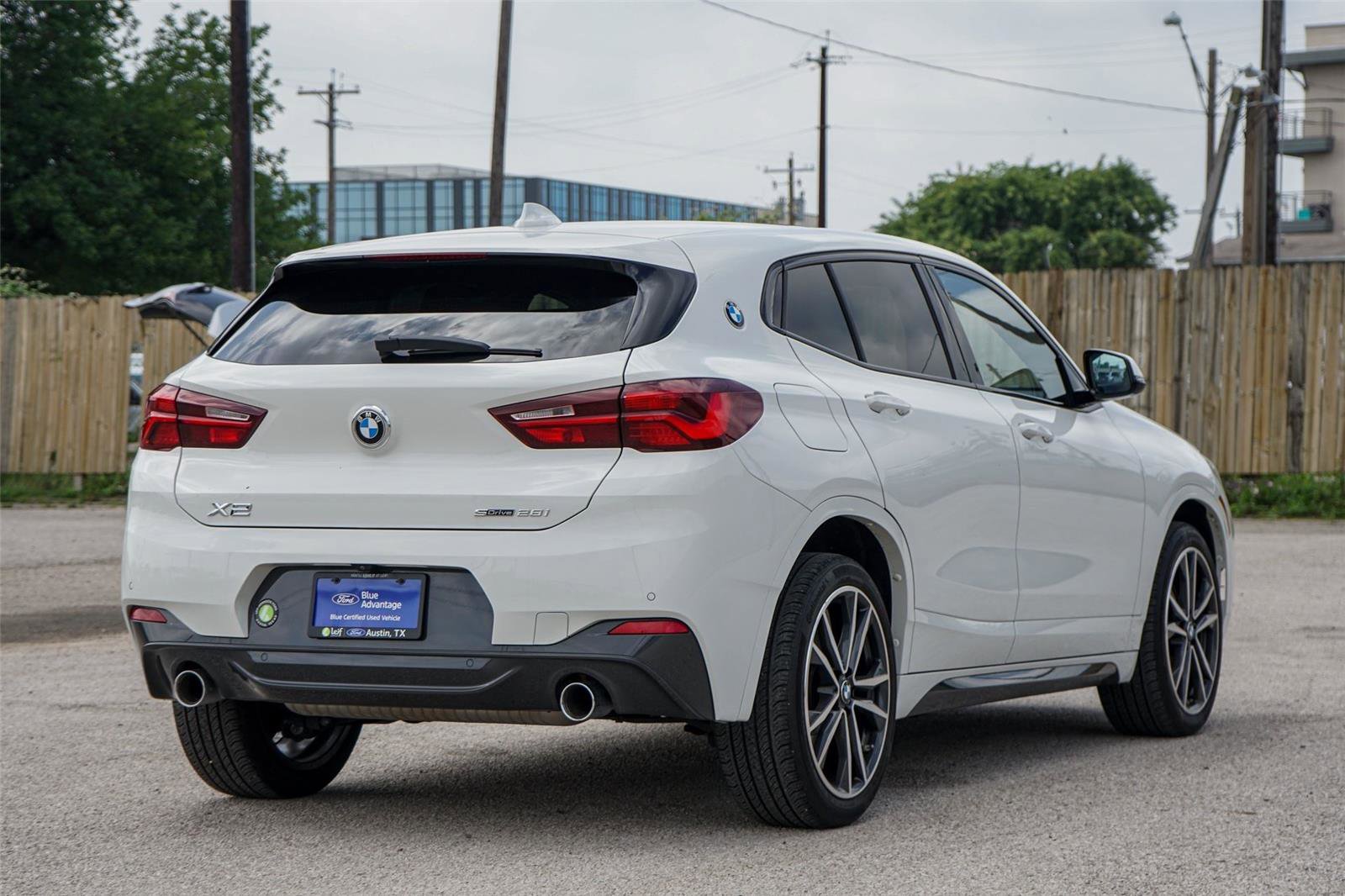 Used 2023 BMW X2 sDrive28i w/ M Sport Package FWD image 5