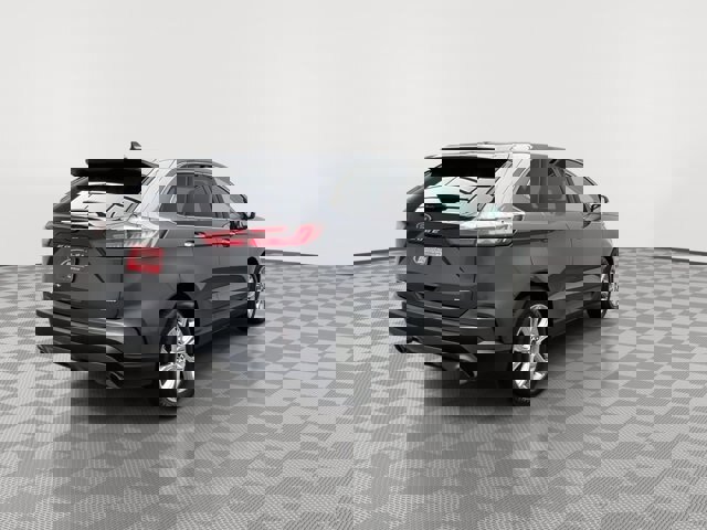 Certified 2024 Ford Edge Titanium image 5