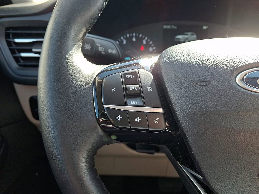 Certified 2022 Ford Escape SEL image 21