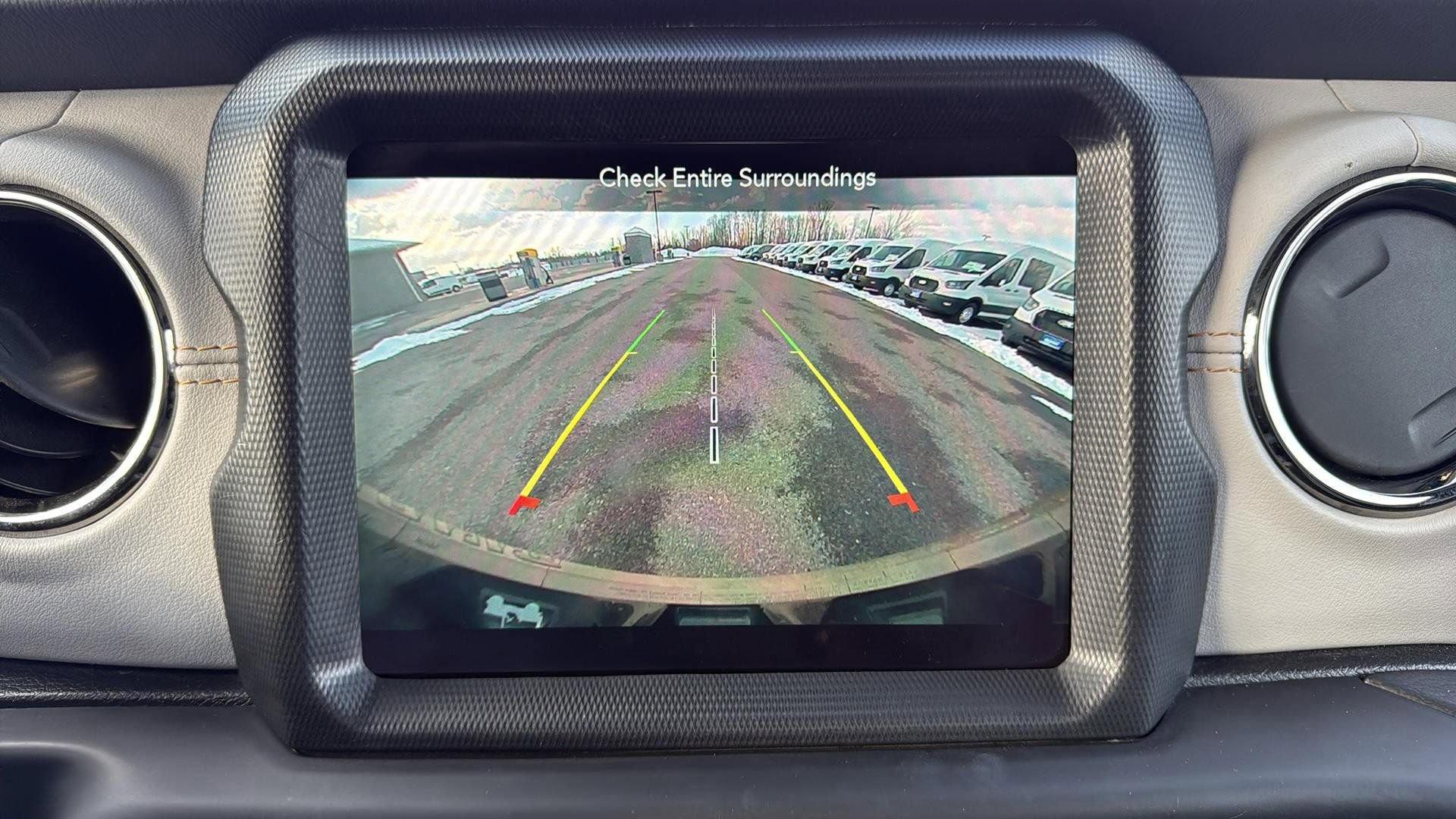 Used 2021 Jeep Wrangler Unlimited Sahara image 29