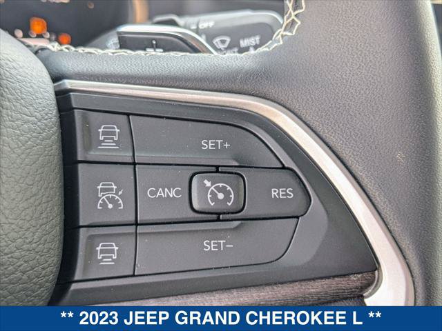 Used 2023 Jeep Grand Cherokee L Limited RWD image 15