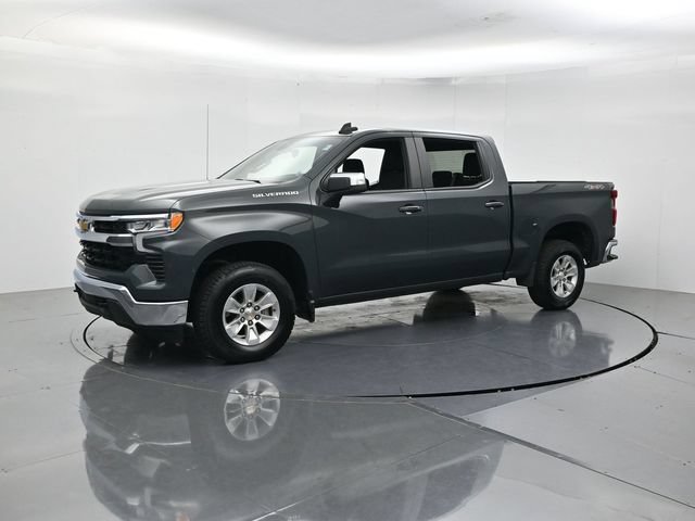 Used 2025 Chevrolet Silverado 1500 LT AWD/4WD image 6