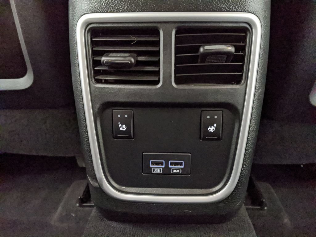 Used 2023 Chrysler 300 Touring L w/ Comfort Group RWD image 19