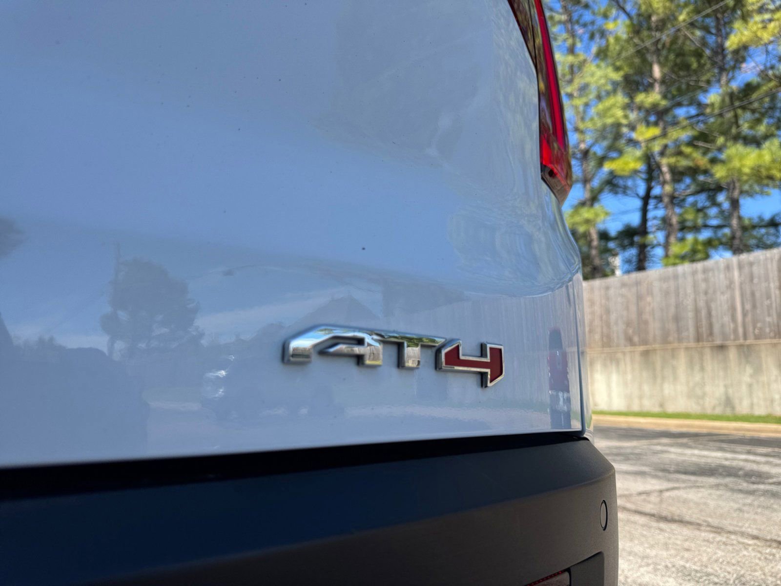 Used 2023 GMC Acadia AT4 AWD/4WD image 33