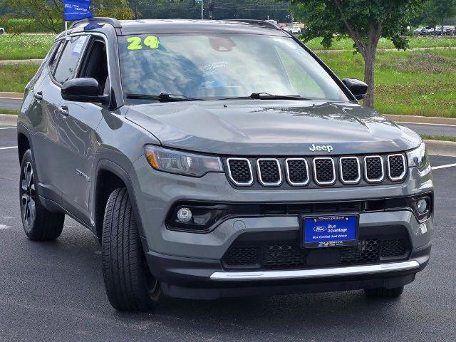 Used 2024 Jeep Compass Limited AWD/4WD image 4