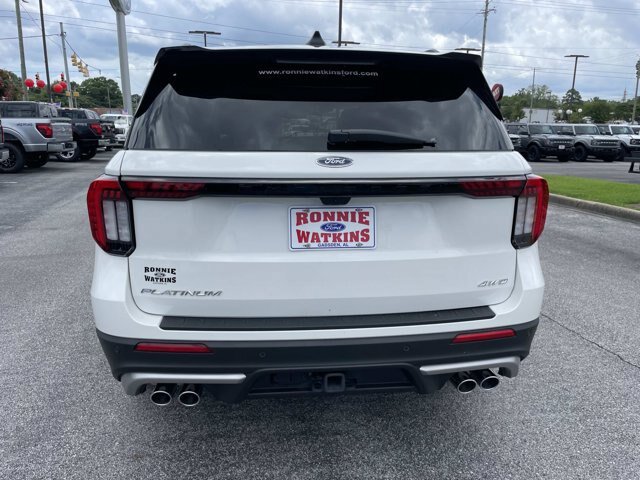 Certified 2025 Ford Explorer Platinum w/ Ultimate Package AWD/4WD image 5
