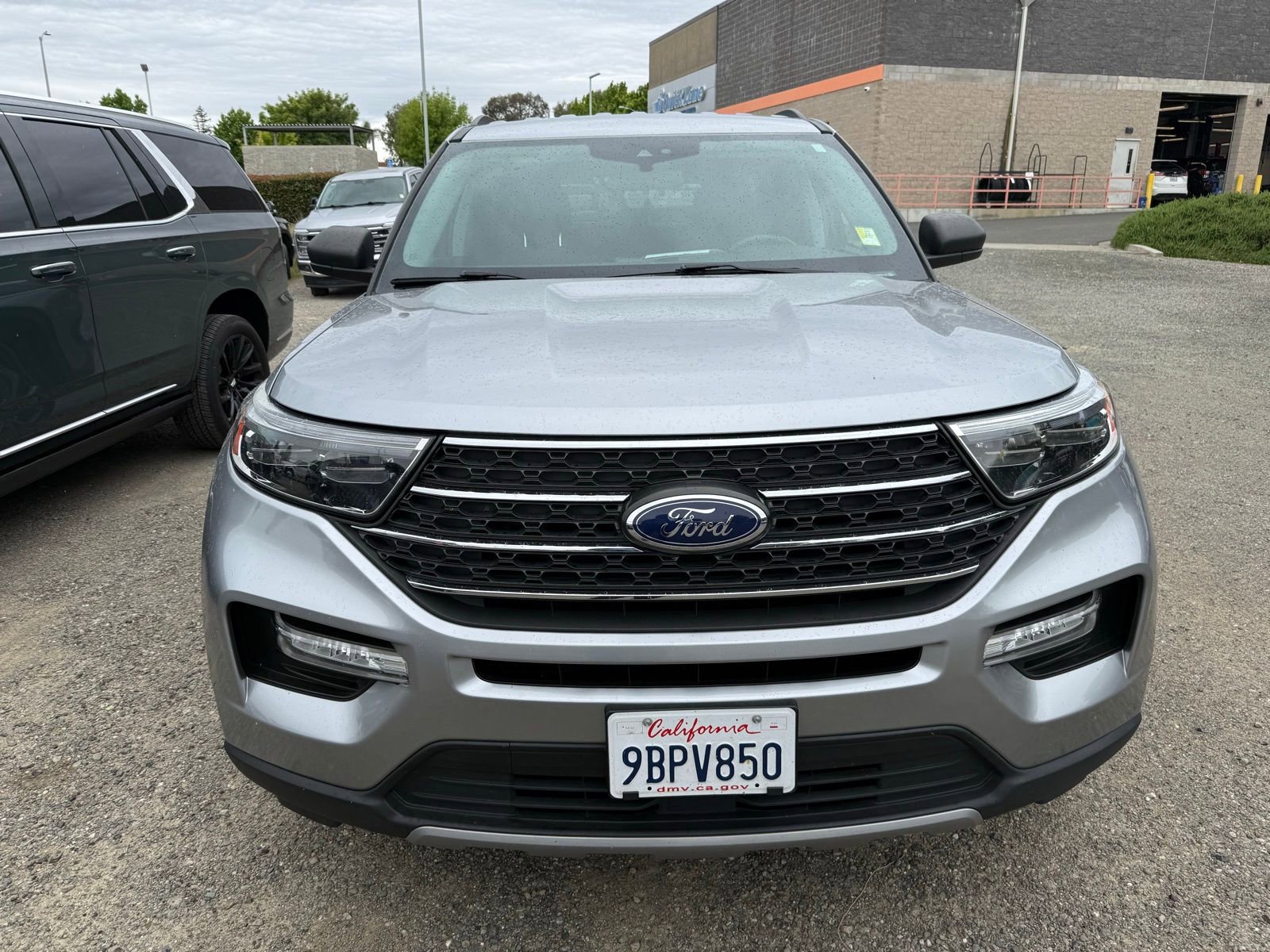 Certified 2022 Ford Explorer XLT w/ Equipment Group 202A AWD/4WD image 8