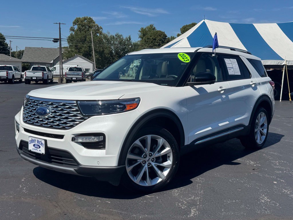 Certified 2023 Ford Explorer Platinum w/ Technology Package AWD/4WD image 32