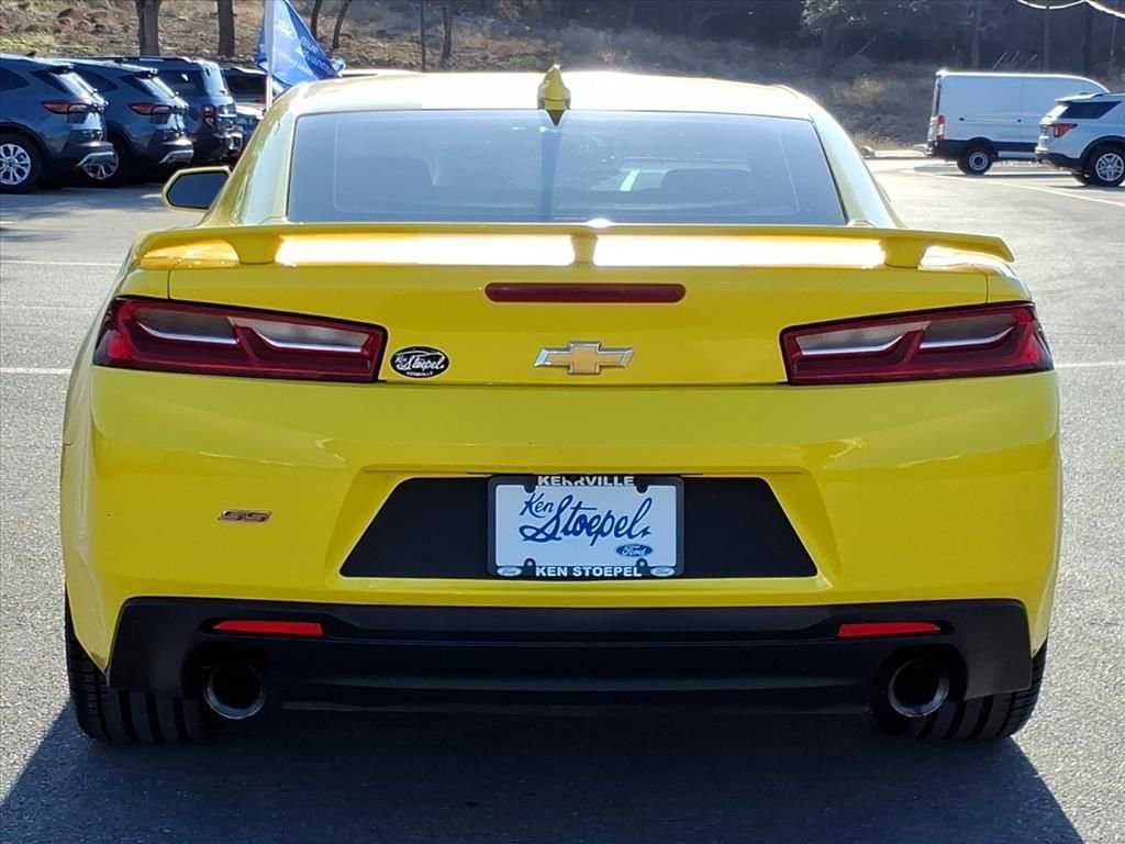 Used 2018 Chevrolet Camaro SS image 3