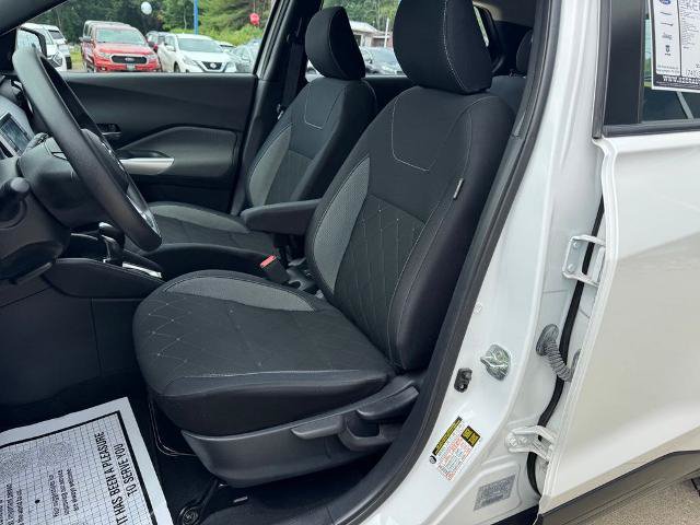 Used 2019 Nissan Kicks SV FWD image 11