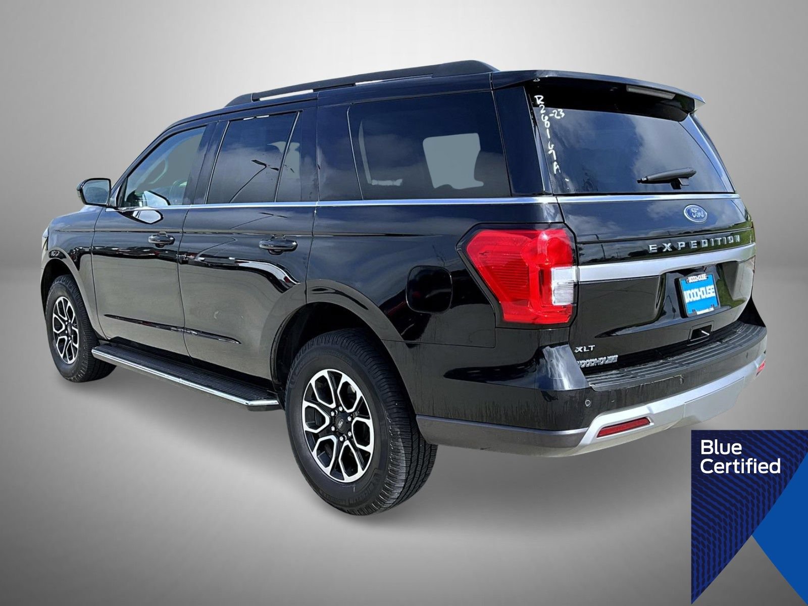 Certified 2023 Ford Expedition XLT AWD/4WD image 7