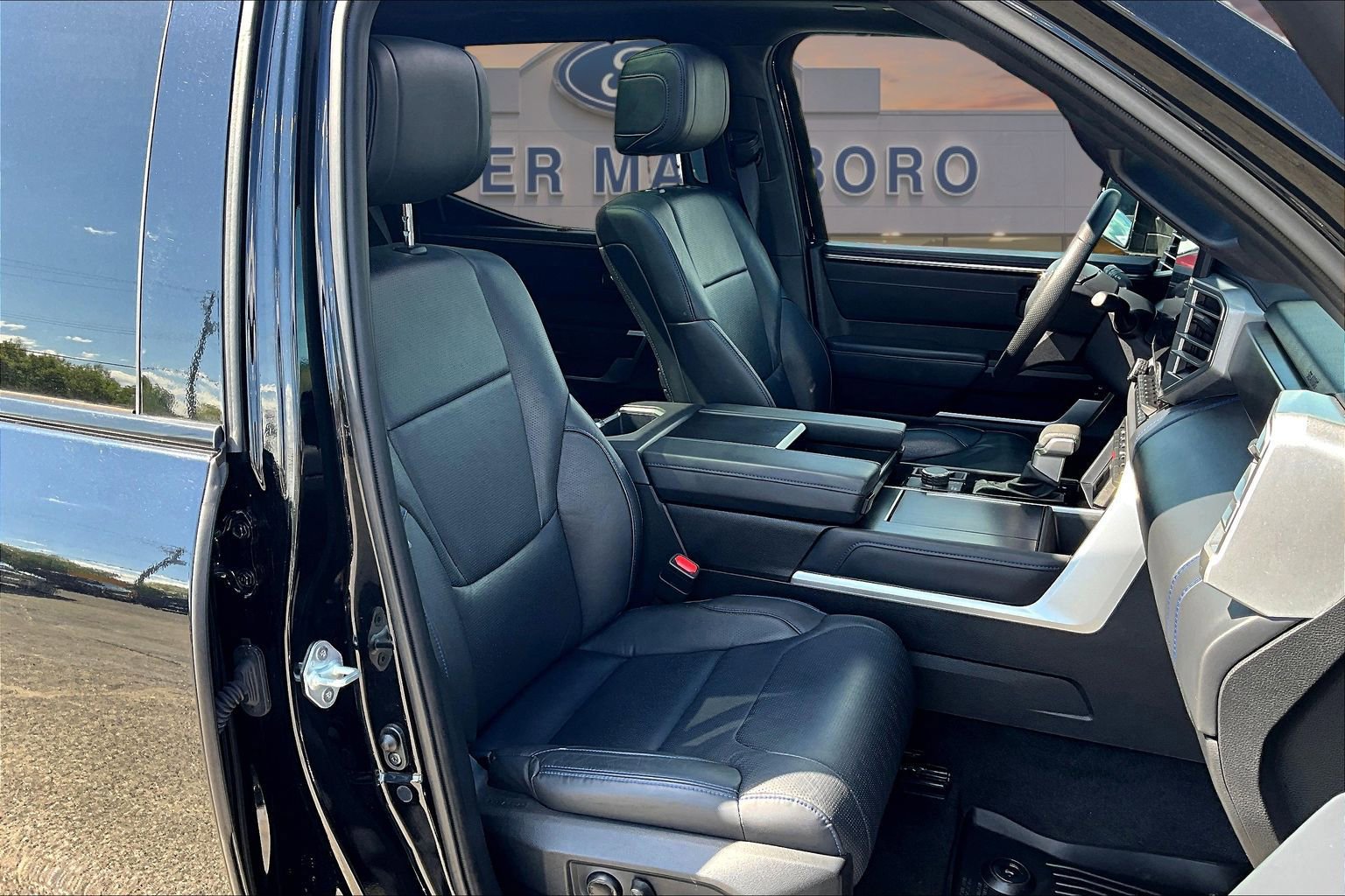 Used 2023 Toyota Tundra Platinum AWD/4WD image 9