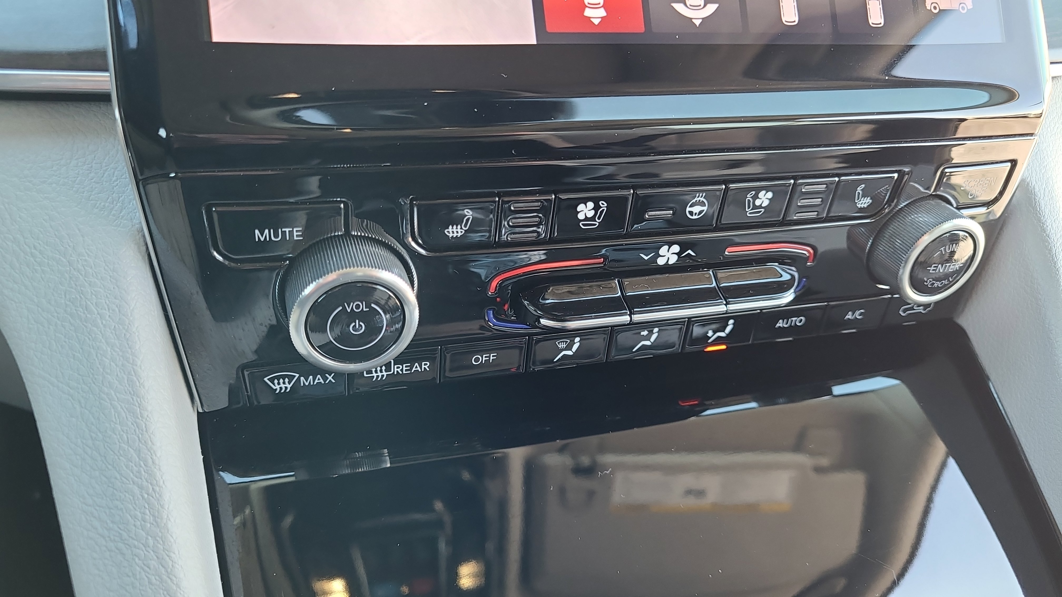 Used 2022 Jeep Grand Cherokee Overland w/ Advanced Protech Group III image 23