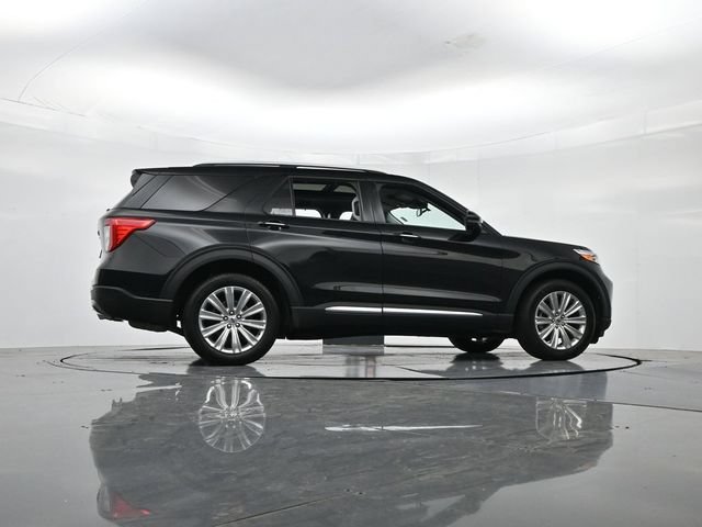 Certified 2023 Ford Explorer Limited w/ Limited Technology Package AWD/4WD image 34