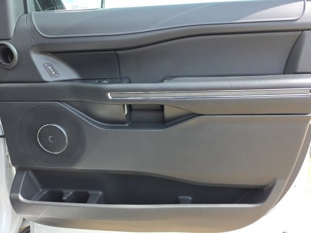 Certified 2024 Ford Expedition XLT RWD image 17