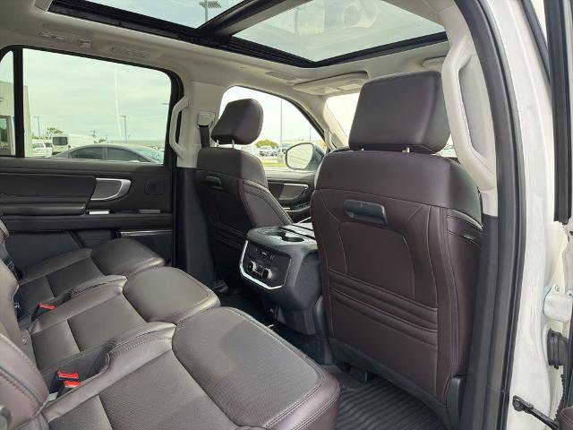 Certified 2025 Ford Expedition Platinum w/ Platinum Ultimate Package AWD/4WD image 20