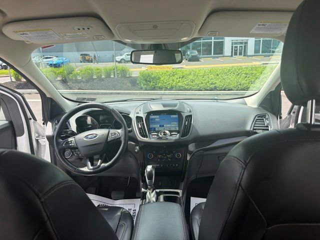 Certified 2019 Ford Escape Titanium AWD/4WD image 17